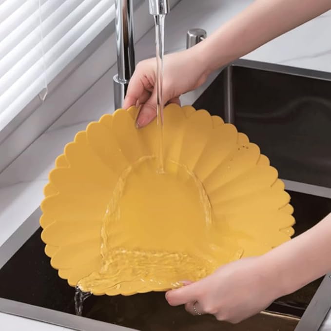 Heat-Resistant Silicone Trivet Mats, Non-Slip Hot Plate Holder for Kitchen Countertops & Dining Table, Reusable Pot Holder Pad with Secure Grip, Dishwasher Safe (Green, Diameter: 30cm/11.81")