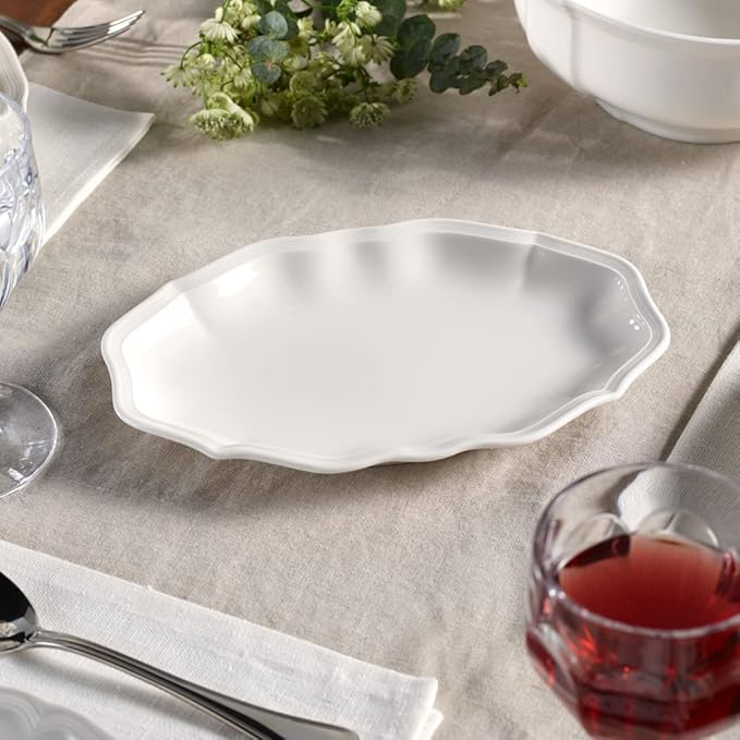 Villeroy & Boch Manoir Pickle Dish 9.5 Inches, Premium Porcelain, Made in Germany, White