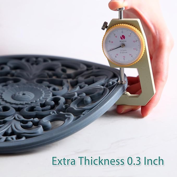 Extra Thick Silicone Trivet Mat for Hot Dishes, Hot Pots and Pans, Pot Holder, Hot Pad to Portect Your Table and Countertop, Kitchen Decor and Accessories,Chocolate Brown,Set of 3