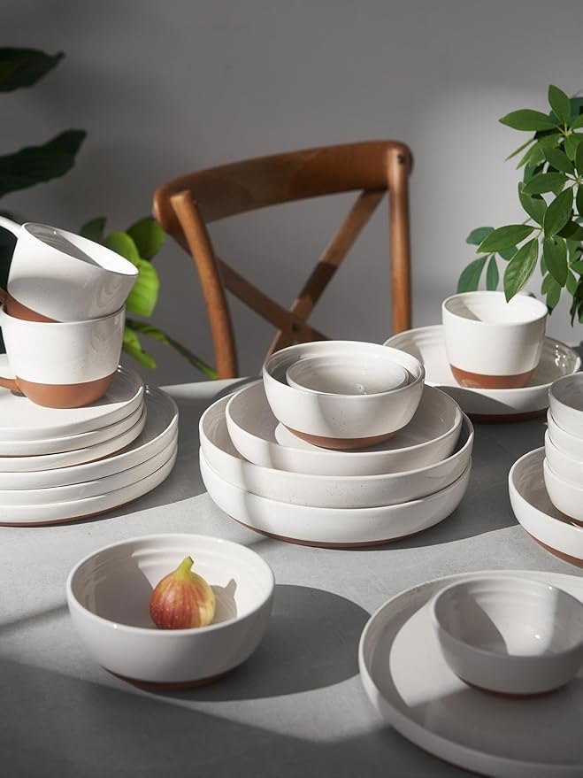 DOWAN 9.6" Ceramic Pasta Bowls Set of 4, Large Shallow White Dinner Bowls with Sesame Glaze Finish, Wide Bowl Plates for Pasta, Salad, Soup & Stew, Microwave & Dishwasher Safe, Housewarming Gift