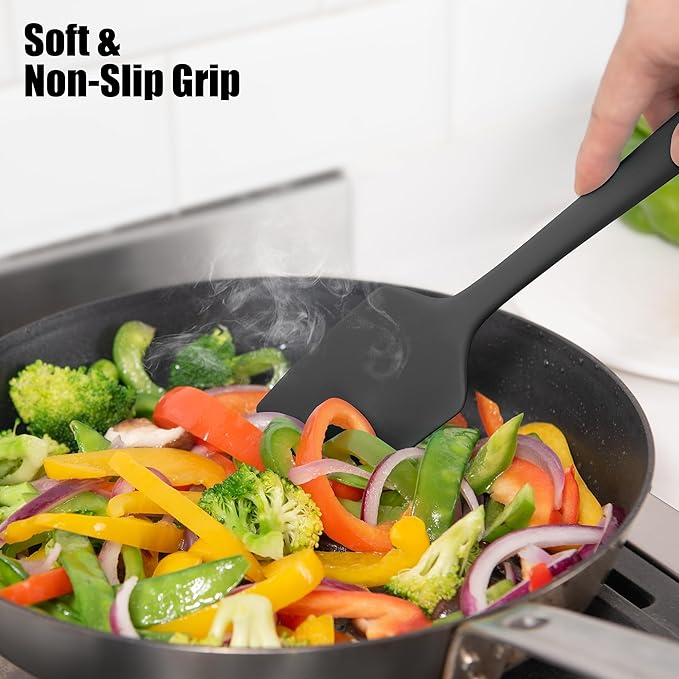 600°F Heat Resistant Silicone Spatula, Doosu High Temp Flexible Kitchen Rubber Bowl Scrapers Food Grade Seamless Baking Supplies Scratch-Proof for Scraping Non-Stick Pans (Black, 11.4in)