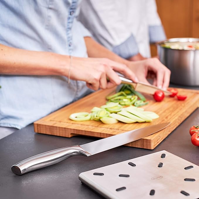 Rösle Basics Line Bamboo Cutting Board with Drip Channel, 15in x 10in