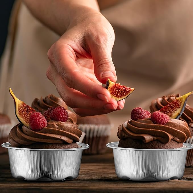 Eaasty 150 Pcs Baking Cups with Lids, 1.6 oz Muffin Cupcake Liners Aluminum Foil Mini Cake Pans Small Disposable Ramekins Flan Containers with Lids for Christmas, Birthday, Various Holiday(Silver)
