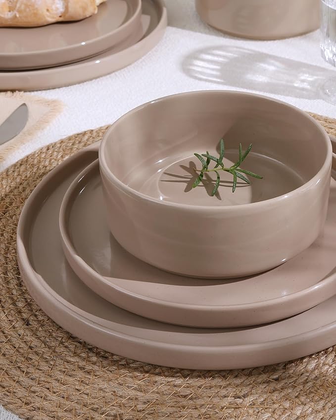 Famiware Nebula Plates and Bowls Sets, 18 Pieces Dinnerware Sets, Dishes Set for 6, Cinnamon Brown
