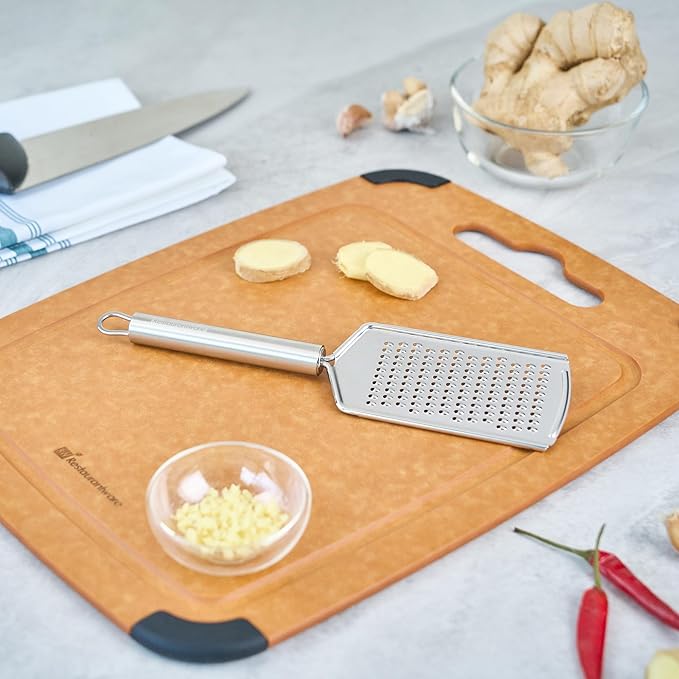 Restaurantware-German Standard Fine Handheld Graters, 6 Flat Cheese Graters - Dishwashable, Durable, Stainless Steel Food Grater With Handle, Suitable For Chocolate, Nutmeg, Garlic, Lemon, And, More