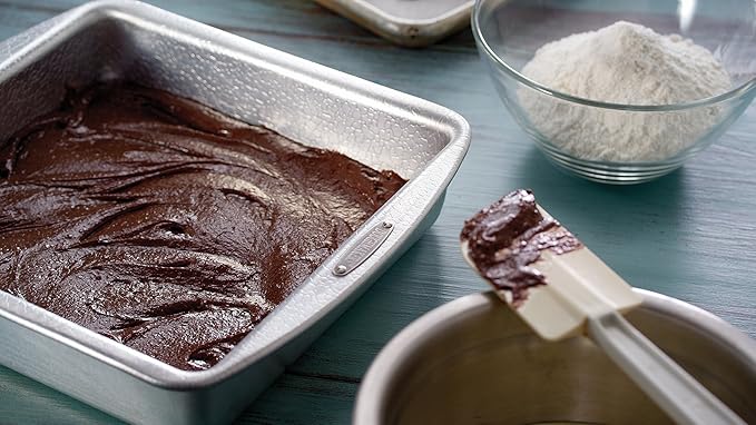 Doughmakers 9" Square Cake Commercial Grade Aluminum Bake Pan