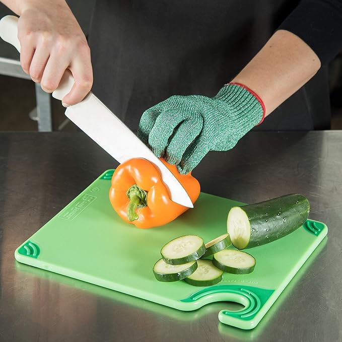 San Jamar Saf-T-Grip Plastic Cutting Board with Safety Hook, 9" x 12" x 0.375", Green, (Pack of 6)