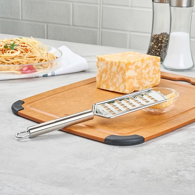 Restaurantware-German Standard Coarse Handheld Graters, 6 Flat Cheese Graters - Dishwashable, Durable, Stainless Steel Food Grater With Handle, Suitable For Potato, Carrot, Hard Cheese, And, More