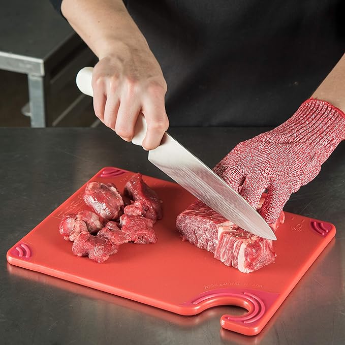 San Jamar Saf-T-Grip Plastic Cutting Board with Safety Hook, 9" x 12" x 0.375", Red